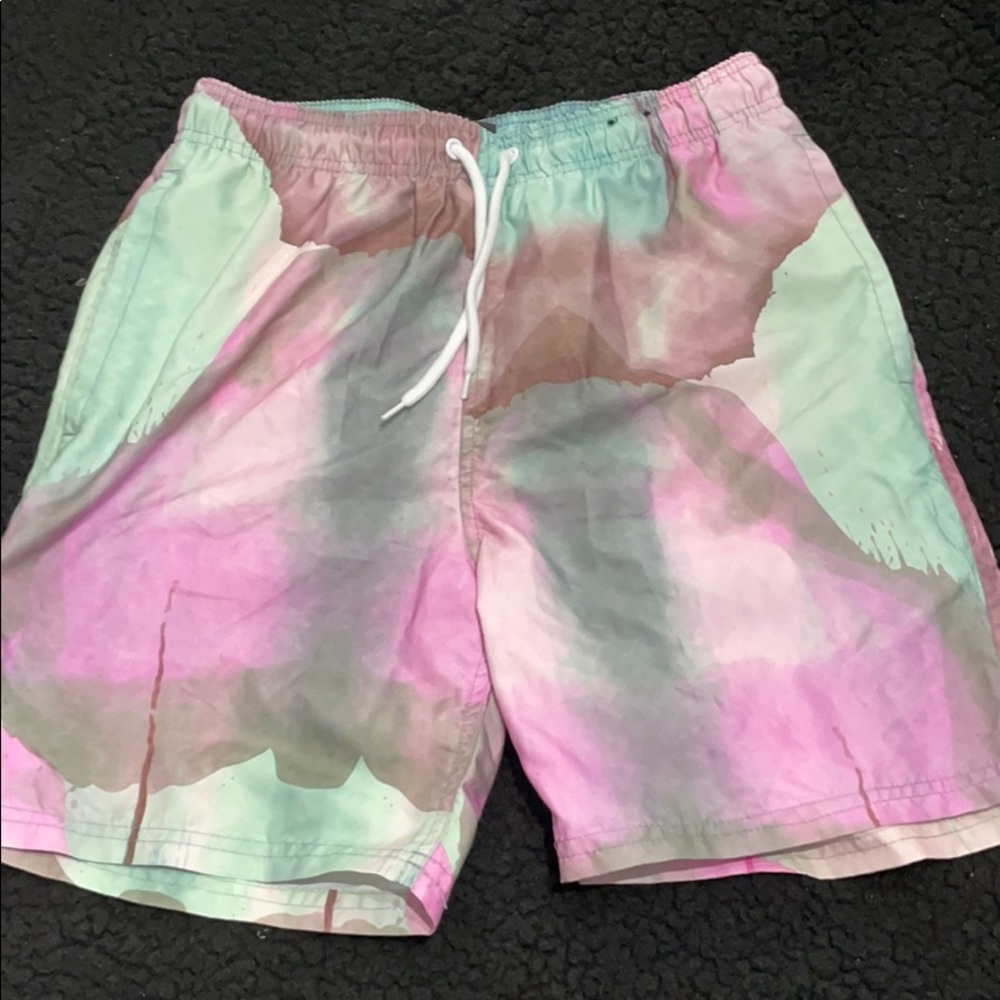 Swimming shorts with mesh underwear attached